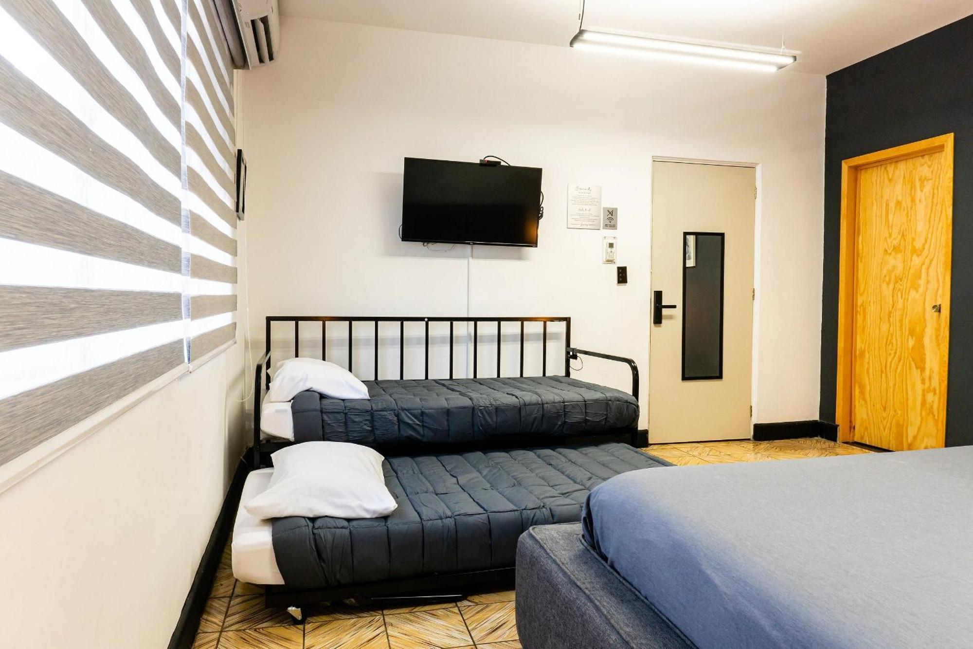Habitaciones Privadas Con Bano Propio En Una Zona Segura Y Centrica De Guadalajara. Kültér fotó